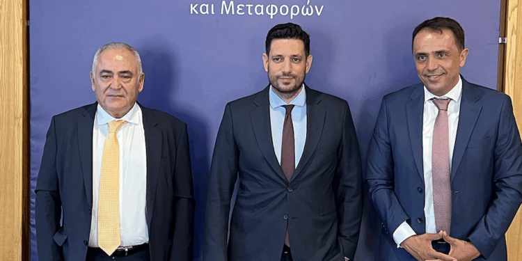 Έξι θέματα οδικής ασφάλειας στη συνάντηση Κυρανάκη με το Επαγγελματικό Επιμελητήριο Αθηνών