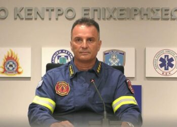 Ενημέρωση εκπροσώπου Πυροσβεστικής: Πολλές διάσπαρτες εστίες αντιμετωπίζουν οι πυροσβεστικές δυνάμεις στην Iεράπετρα