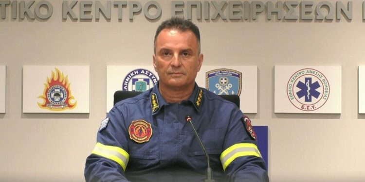Ενημέρωση εκπροσώπου Πυροσβεστικής: Πολλές διάσπαρτες εστίες αντιμετωπίζουν οι πυροσβεστικές δυνάμεις στην Iεράπετρα