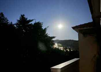 «Φεγγάρι του Κόκκινου Ελαφιού» :Το εντυπωσιακό αστρονομικό φαινόμενο του Ιουλίου