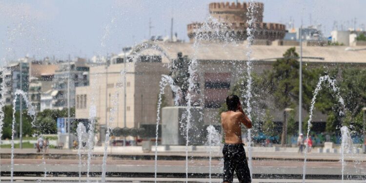 Θεσσαλονίκη: Διαθέσιμοι για τους πολίτες κλιματιζόμενοι χώροι λόγω του καύσωνα