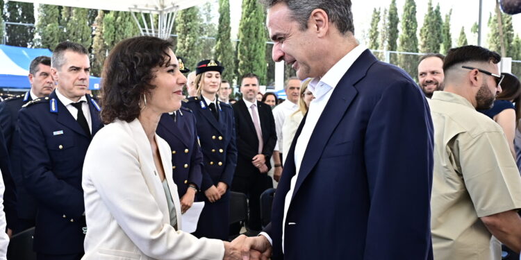Στο ΟΑΚΑ ο πρωθυπουργός για την παράδοση νέων οχημάτων στο Πυροσβεστικό Σώμα