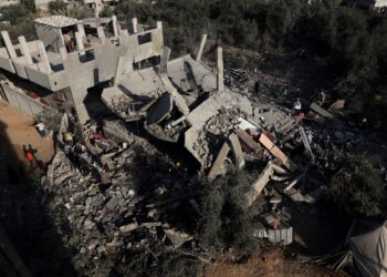 Γάζα: 15 άνθρωποι έχασαν τη ζωή τους σε ισραηλινoύς βομβαρδισμούς