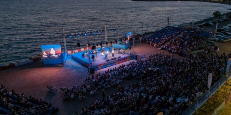 Γλυφάδα: Μια υπέροχη μουσική βραδιά γεμάτη ρυθμό και έμπνευση
