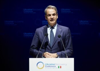 Κυρ. Μητσοτάκης από Ρώμη: “Η Ελλάδα στέκεται σταθερά στο πλευρό του λαού της Ουκρανίας – Τα σύνορα δεν μπορούν να αλλάξουν με τη βία και η επιθετικότητα δεν πρέπει ποτέ να επιβραβεύεται” (vid)