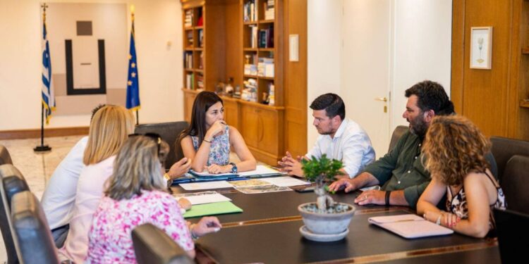 Συνάντηση Παπαχρήστου – Ζαχαράκη