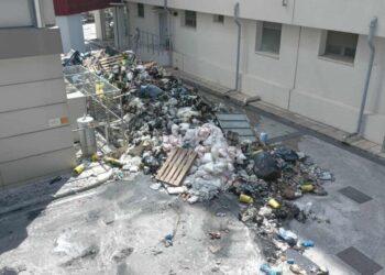 Ξεκίνησε η αποκατάσταση των ζημιών από την πυρκαγιά στο νοσοκομείο «Άγιος Ανδρέας»