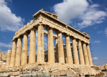 Κλειστή και σήμερα το μεσημέρι η Ακρόπολη για τέσσερις ώρες λόγω καύσωνα