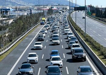 Πόσο θα Ακριβύνουν οι Διακοπές στην Ελλάδα από το 2027 λόγω του Φόρου Άνθρακα;