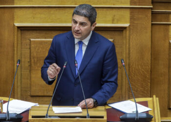 Το «χουνέρι» Αυγενάκη σε ΠΑΣΟΚ – ΣΥΡΙΖΑ και η αλήθεια για το περιεχόμενο της δικογραφίας