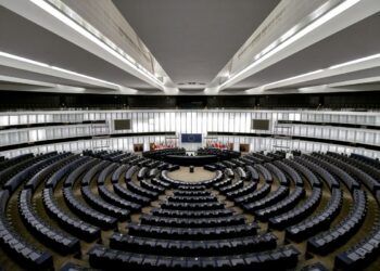 Ευρωβουλή: Σήμερα η συζήτηση επί της πρότασης μομφής κατά της Ούρσουλα φον ντερ Λάιεν