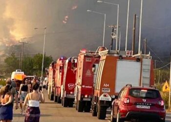 Φωτιά τώρα στον Αρχάγγελο Λακωνίας – Εστάλη μήνυμα από το 112 για εκκένωση προς Δαιμονιά