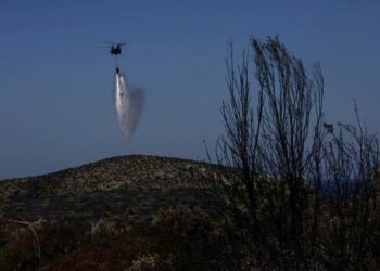 Φωτιά στη Λέσβο – Συναγερμός στην Πυροσβεστική