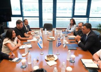 Συνάντηση του Υπουργού Ναυτιλίας Β. Κικίλια, με την Υπουργό Μεταφορών του Ισραήλ M. Regev