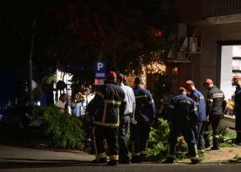 Κολωνάκι: Στη ΜΕΘ ο 46χρονος από το ατύχημα με το τζιπ – Συγκλονίζουν οι τραυματίες, ελεύθερος ο παρκαδόρος