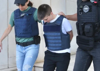 Μουρτζούκου: Με σκυμμένο κεφάλι από τη ΓΑΔΑ στα δικαστήρια – Το εύρημα «κλειδί» που την παγίδεψε