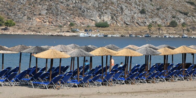 Δήμος Λυκόβρυσης-Πεύκης: Συνεχίζονται με μεγάλη επιτυχία τα μπάνια των μελών του ΚΑΠΗ