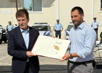 Ο Περιφερειάρχης Στερεάς Ελλάδας Φάνης Σπανός παρέδωσε 45 νέα οχήματα στην ΕΛΑΣ