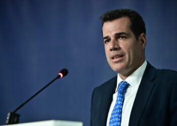 Πλεύρης: Θα ξεκινήσει άμεσα η δημιουργία κλειστής δομής στην Κρήτη