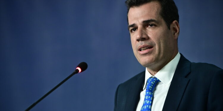 Πλεύρης: Θα ξεκινήσει άμεσα η δημιουργία κλειστής δομής στην Κρήτη