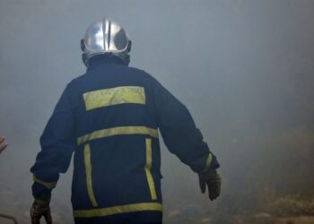 Φωτιά τώρα στην Λάρισα- Μεγάλη κινητοποίηση της Πυροσβεστικής