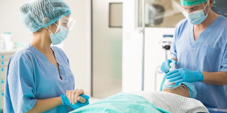 Μάχη ζωής στο Τορίνο: Βρέθηκε μόσχευμα για τον 15χρονο που υπέστη θερμοπληξία