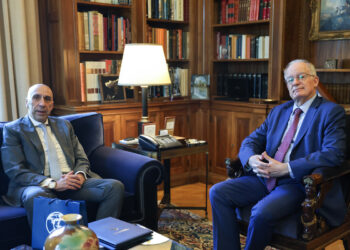 Συνάντηση του Κωνσταντίνου Τασούλα με τον πρόεδρο του ΕΒΕΑ, Ιωάννη Μπρατάκο