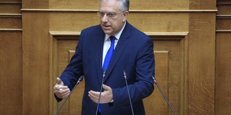 Ψηφίστηκε το ν/σ για τις δημόσιες συμβάσεις – Θεοδωρικάκος: Στρατηγική μας η παραγωγική ανάπτυξη και η ασφάλεια για όλους