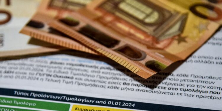Αλλαγές στα τιμολόγια ρεύματος από 1η Αυγούστου – Τι να προσέχουν οι πολίτες
