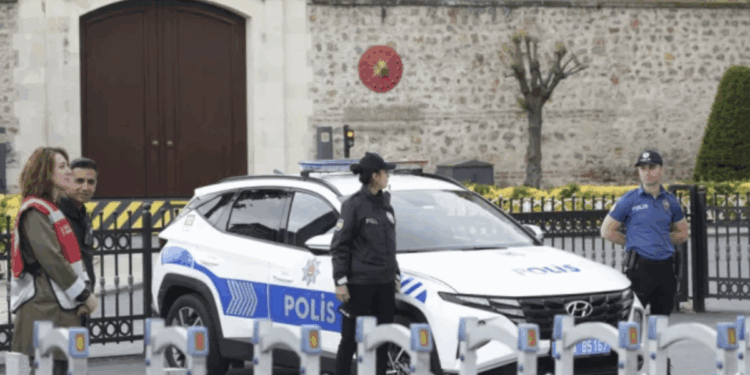 Τουρκία: Συνελήφθησαν οι δήμαρχοι του CHP σε τρεις ακόμη πόλεις
