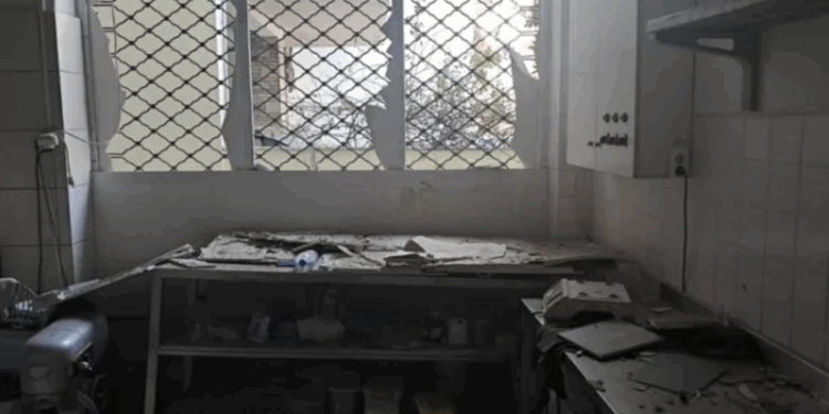 Θεσσαλονίκη: Ισχυρή έκρηξη σε πολυκατοικία στις Συκιές με δύο τραυματίες – Τρομοκρατική ενέργεια «βλέπει» η ΕΛ.ΑΣ.