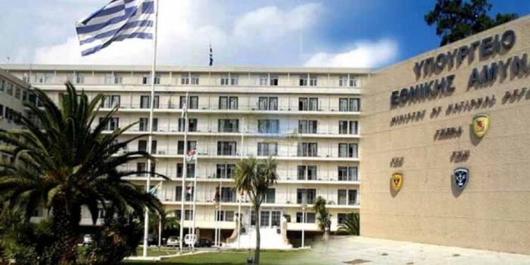 Ο Δένδιας ξεκλειδώνει τα «φιλέτα» του Στρατού – Τα 802 ακίνητα στην υπηρεσία του στεγαστικού για τις Ένοπλες Δυνάμεις
