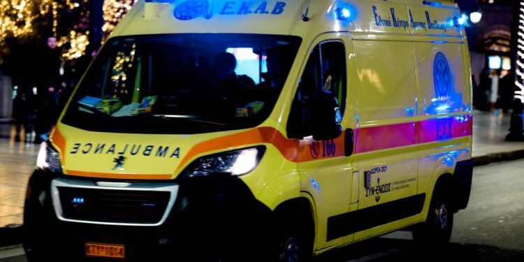 Θεσσαλονίκη: Τροχαίο με εγκατάλειψη στα Μουδανιά – Μία γυναίκα τραυματίστηκε σοβαρά