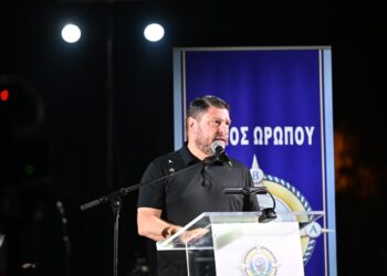 Νίκος Χαρδαλιάς: «Τιμούμε τον Μίκη Θεοδωράκη με σεβασμό και ευθύνη έχοντας ως παρακαταθήκη τις αξίες του για εθνική ομοψυχία και ενότητα»