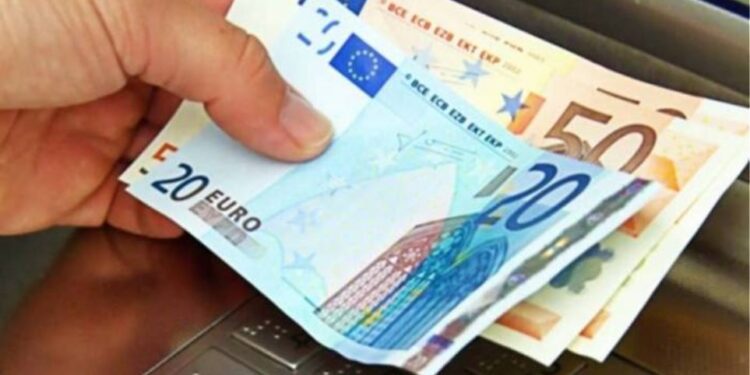 Συντάξεις Σεπτεμβρίου 2025: Τα χρήματα στα ΑΤΜ- Οι ημερομηνίες πληρωμής για ΟΑΕΕ, Δημόσιο, ΙΚΑ, ΝΑΤ-