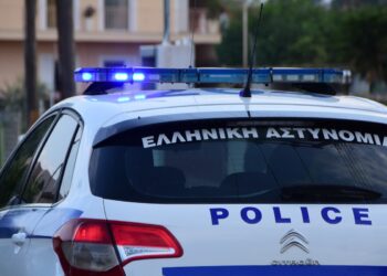 Συνελήφθη 20χρονη για έκθεση ανηλίκου στα Καμίνια