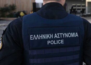 Σύλληψη π. αστυνομικού γνωστού στα media – Ο λόγος