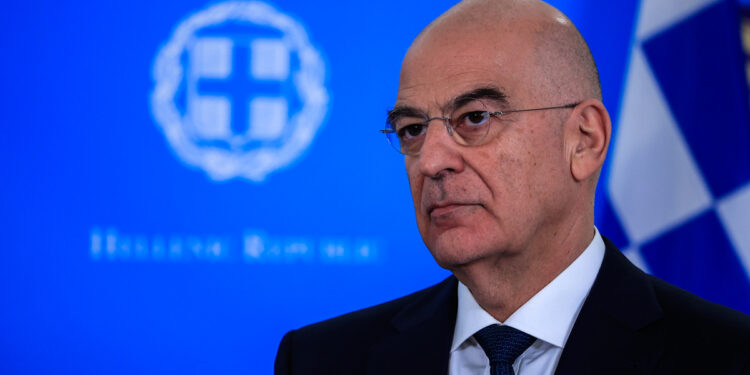 Δένδιας: Οι Ένοπλες Δυνάμεις στηρίζουν την κοινωνία και ενισχύουν τη συλλογική ασφάλεια