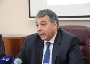 Βασίλης Κορκίδης: «Οι λογαριασμοί του Αυγούστου δεν κάνουν διακοπές»