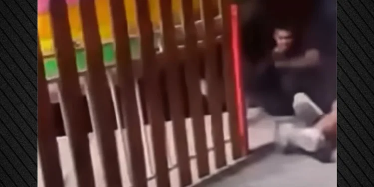 Σοκαριστικό ατύχημα σε λούνα παρκ στη Ρόδο: 4 άτομα εκσφενδονίστηκαν από το «ταψί» (βίντεο)