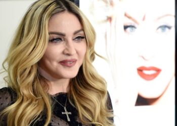 Η Madonna κάνει έκκληση στον Πάπα να πάει στη Γάζα: «Είστε ο μόνος που δεν μπορεί να σας απαγορευτεί η είσοδος»