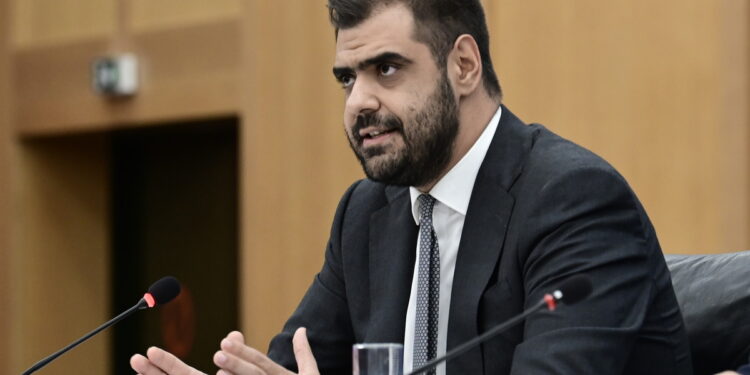 Παύλος Μαρινάκης: Η αλήθεια δεν είναι τοξική