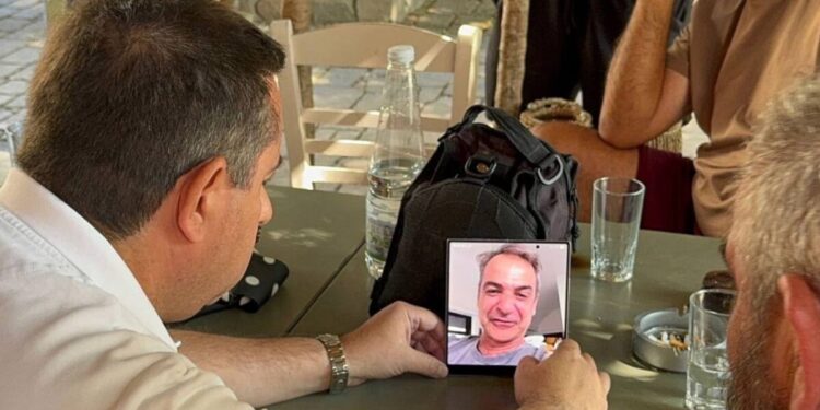 Επικοινωνία Μητσοτάκη με τον πρόεδρο Βολισσού – Άμεση καταγραφή των ζημιών από τις πυρκαγιές