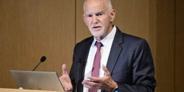 Παρατηρητήριο εξουσίας: Ο πρώην που είναι νυν και αεί