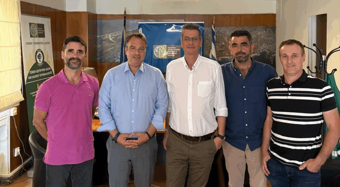 Θανάσης Παπαθανάσης: «Στηρίζουμε τη μελισσοκομία – Θωρακίζουμε τη βιώσιμη ανάπτυξη των δασικών μας οικοσυστημάτων»