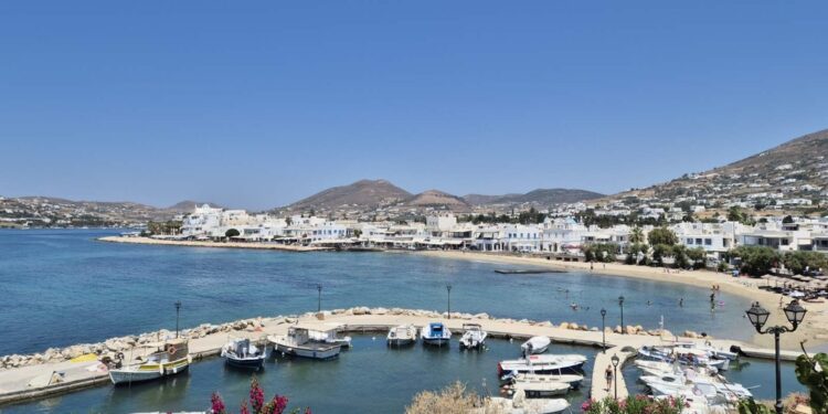 ΕΟΤ: Σημαντική διάκριση της Ελλάδας στα τουριστικά βραβεία The Trazees και Wherever 2025