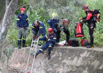 Σαμοθράκη: Επιχείρηση της Πυροσβεστικής για περιπατητή που έχασε τον προσανατολισμό του