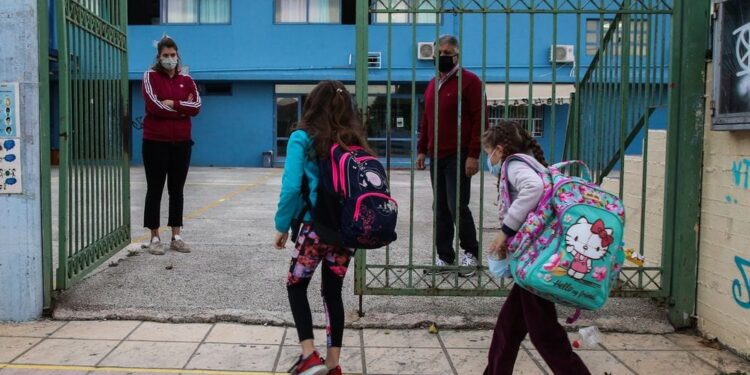 Εθνική τραγωδία: “Χάσαμε” 45.000 ελληνόπουλα