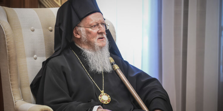 Οικουμενικό Πατριαρχείο: Έκκληση Βαρθολομαίου για ειρήνη εν όψει της συνάντησης Τραμπ – Πούτιν στην Αλάσκα
