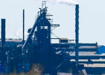 Δύο νεκροί, 10 τραυματίες από έκρηξη σε εργοστάσιο της US Steel στην Πενσυλβάνια